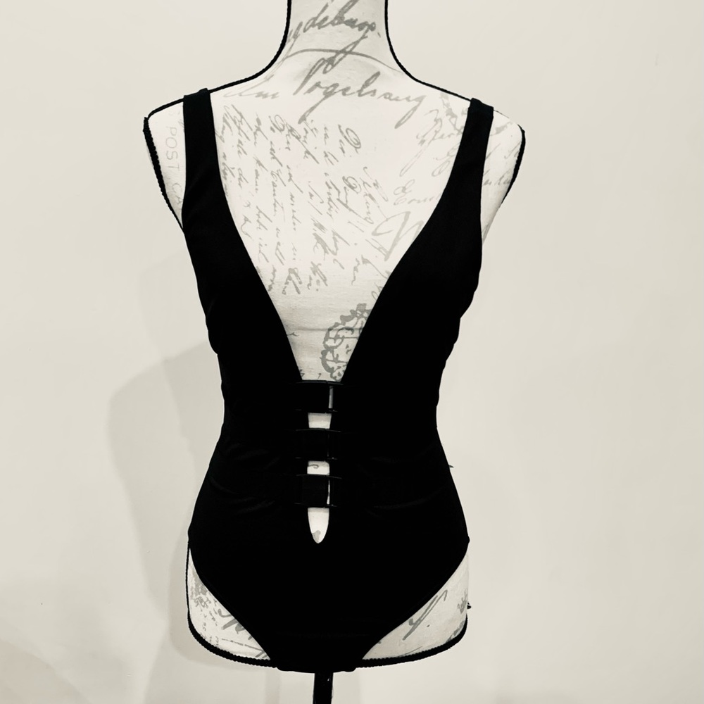 ⭐️  Katie K Bodysuit